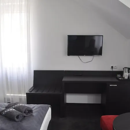 Karpacz, Do Centrum 900 M, Dostepna Dieta Bezglutenowa Z Certyfikatem, Celiakia 住宿加早餐酒店 3*